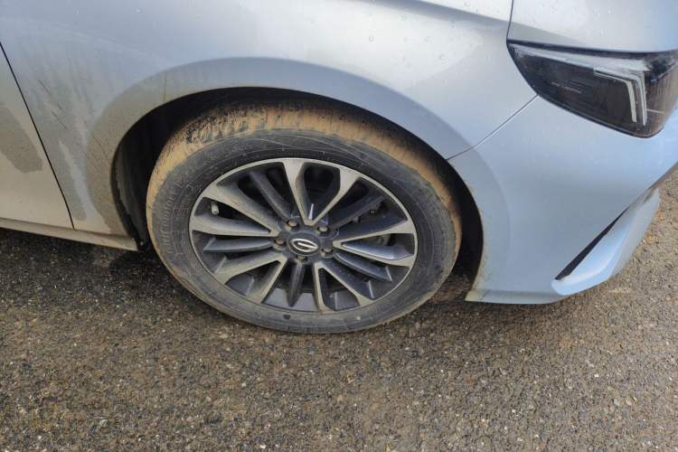 Used GAC Trumpchi EMPOW 2023 Shadow Leopard H High-Energy Hybrid Edition Right Front Wheel Hub