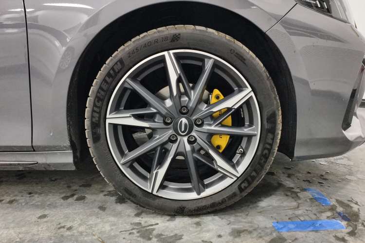 Used GAC Trumpchi EMPOW 2023 270T DCT J16 Version Right Front Wheel Hub