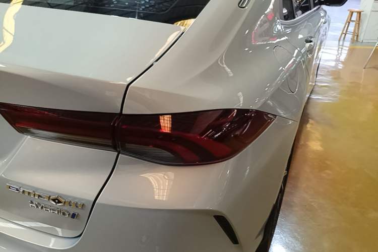 Used GAC Trumpchi EMPOW 2023 Shadow Leopard H High-Energy Hybrid Edition Right Rear Taillight