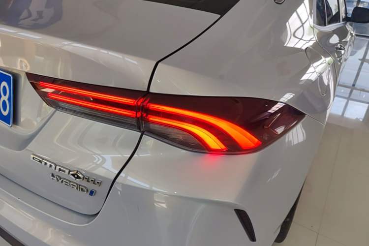 Used GAC Trumpchi EMPOW 2023 Shadow Leopard H High-Energy Hybrid Edition Right Rear Taillight