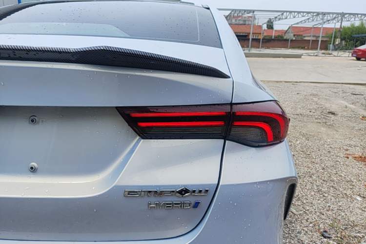 Used GAC Trumpchi EMPOW 2023 Shadow Leopard H High-Energy Hybrid Edition Right Rear Taillight