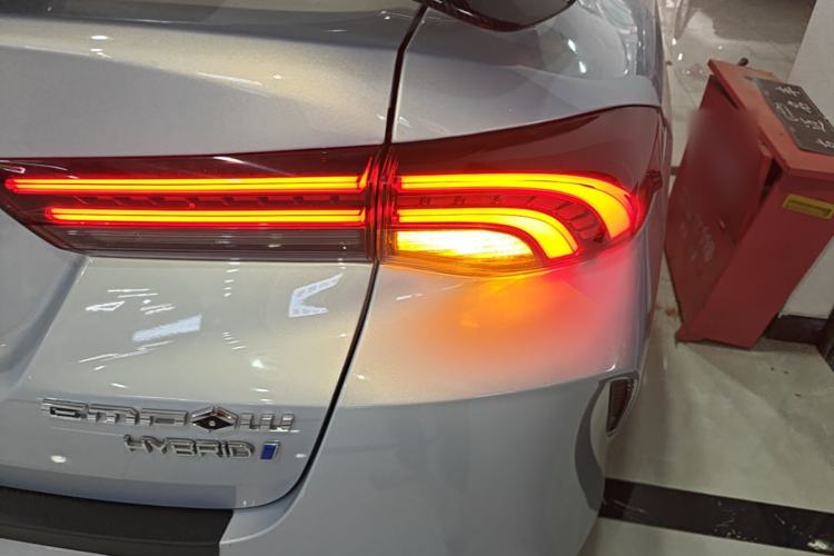 Used GAC Trumpchi EMPOW 2023 Shadow Leopard H Smart Hybrid Edition Right Rear Taillight