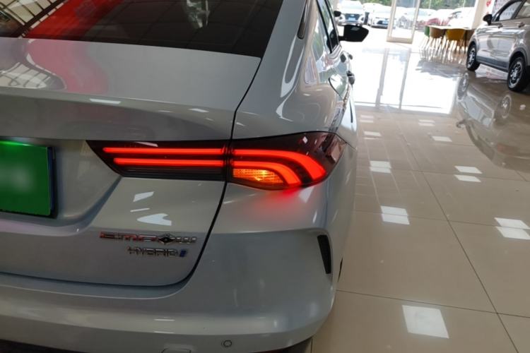 Used GAC Trumpchi EMPOW 2023 Shadow Leopard H High-Energy Hybrid Edition Right Rear Taillight