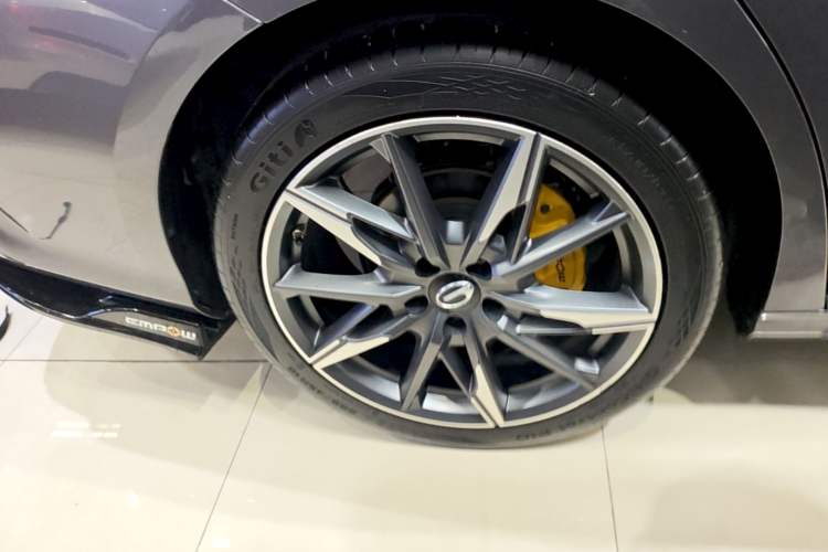 Used GAC Trumpchi EMPOW 2023 270T DCT J15 Version Right Rear Wheel Hub