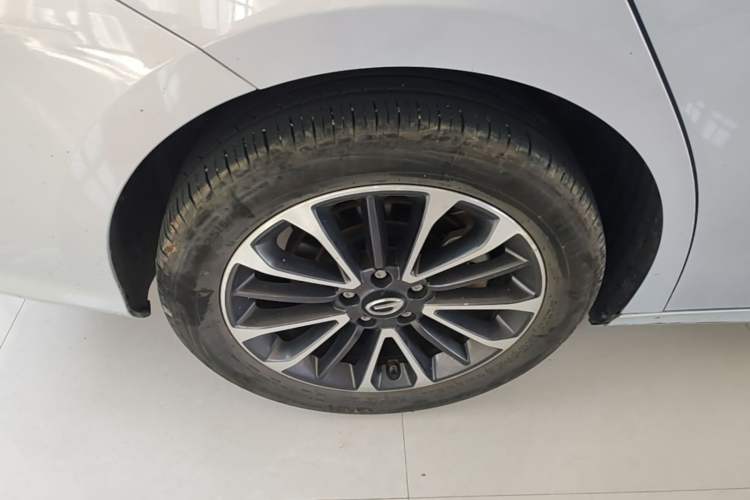 Used GAC Trumpchi EMPOW 2023 Shadow Leopard H High-Energy Hybrid Edition Right Rear Wheel Hub