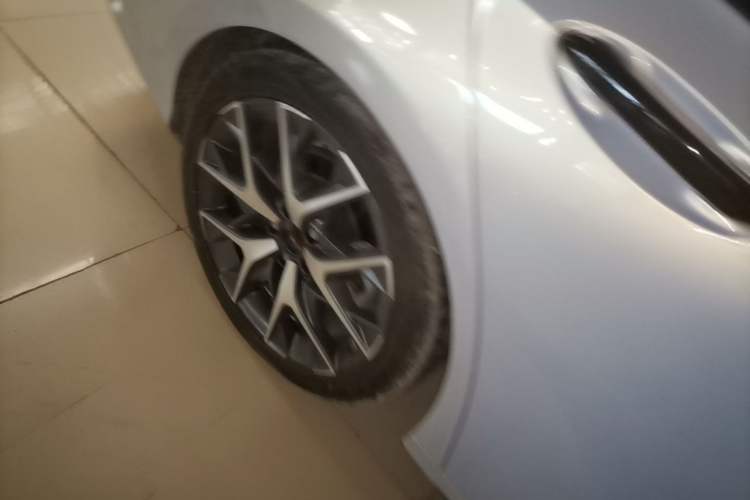 Used GAC Trumpchi EMPOW 2023 Shadow Leopard H Smart Hybrid Edition Right Rear Wheel Hub