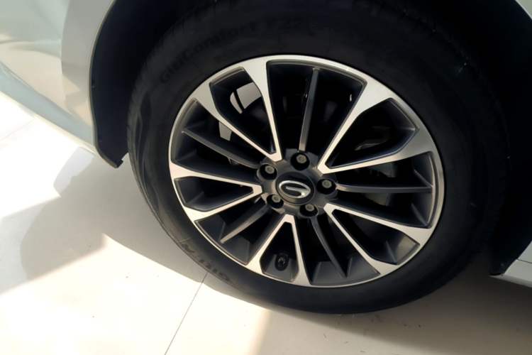 Used GAC Trumpchi EMPOW 2023 Shadow Leopard H High-Energy Hybrid Edition Right Rear Wheel Hub