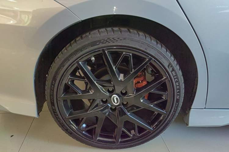 Used GAC Trumpchi EMPOW 2023 400T Automatic R MAX Right Rear Wheel Hub