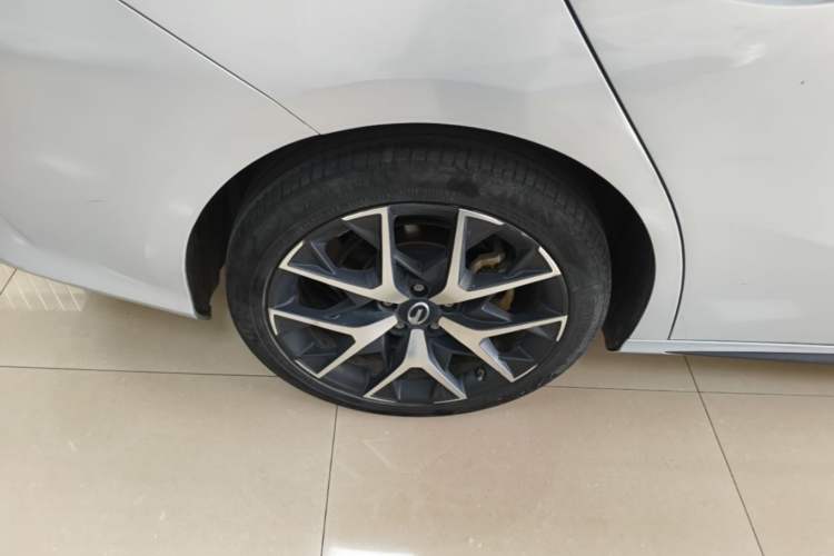 Used GAC Trumpchi EMPOW 2023 Shadow Leopard H High-Energy Hybrid Edition Right Rear Wheel Hub