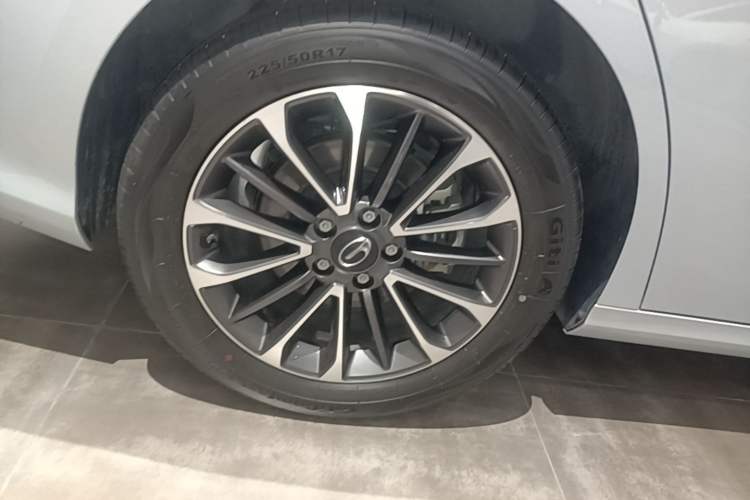 Used GAC Trumpchi EMPOW 2023 Shadow Leopard H High-Energy Hybrid Edition Right Rear Wheel Hub