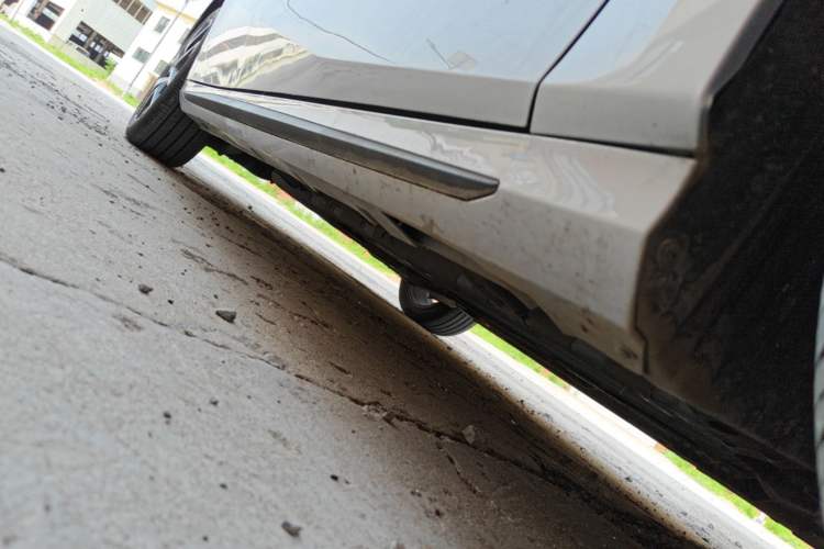 Used GAC Trumpchi EMPOW 2023 Shadow Leopard H Smart Hybrid Edition Right Side Sill