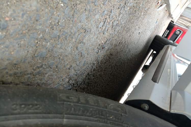 Used GAC Trumpchi EMPOW 2023 Shadow Leopard H Smart Hybrid Edition Right Side Sill