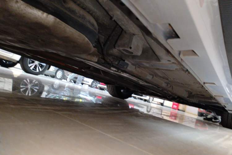 Used GAC Trumpchi EMPOW 2023 Shadow Leopard H Smart Hybrid Edition Right Side Sill