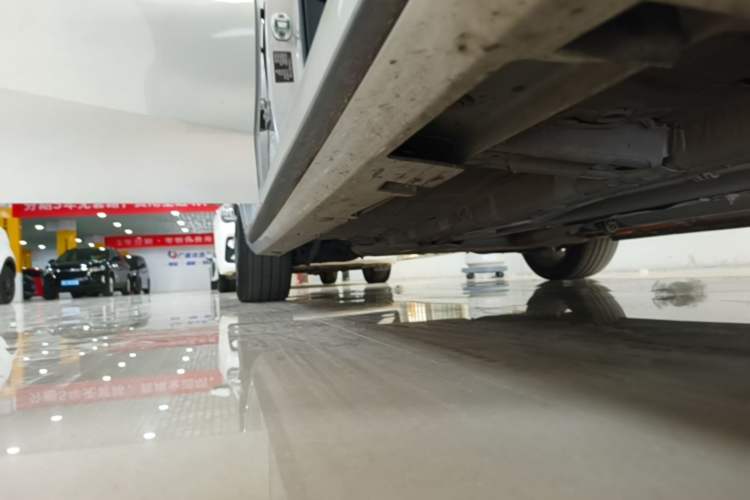 Used GAC Trumpchi EMPOW 2023 Shadow Leopard H High-Energy Hybrid Edition Right Side Sill