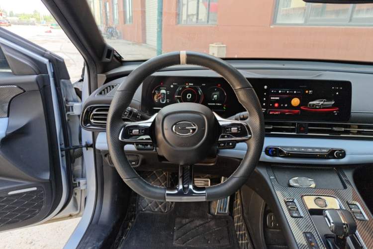 Used GAC Trumpchi EMPOW 2023 Shadow Leopard H Smart Hybrid Edition Steering Wheel