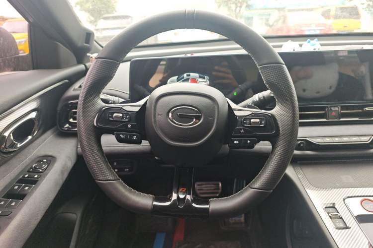 Used GAC Trumpchi EMPOW 2023 400T Automatic R MAX Steering Wheel