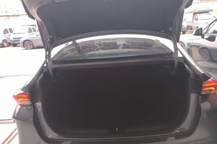 Used GAC Trumpchi EMPOW 2023 Shadow Leopard H High-Energy Hybrid Edition Trunk