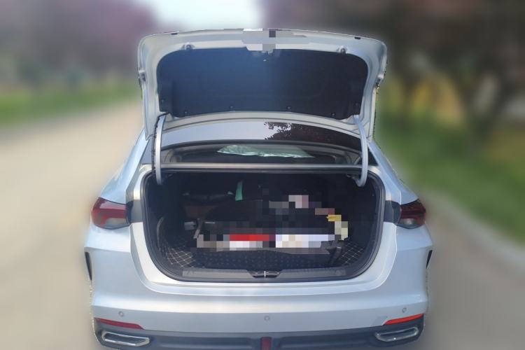 Used GAC Trumpchi EMPOW 2023 Shadow Leopard H High-Energy Hybrid Edition Trunk