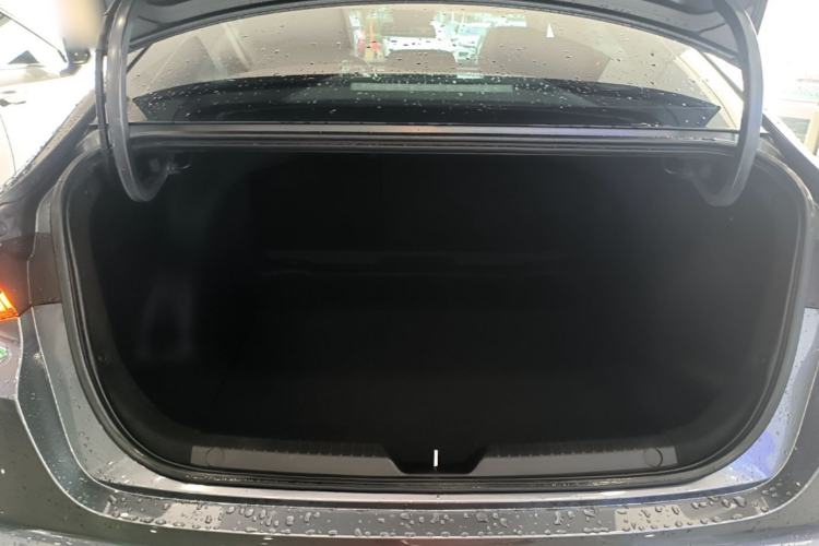 Used GAC Trumpchi EMPOW 2023 270T DCT J15 Version Trunk