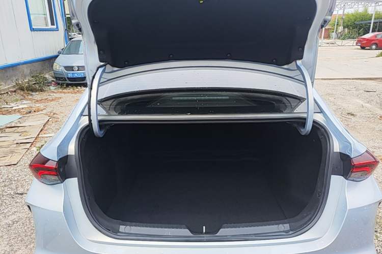 Used GAC Trumpchi EMPOW 2023 Shadow Leopard H High-Energy Hybrid Edition Trunk