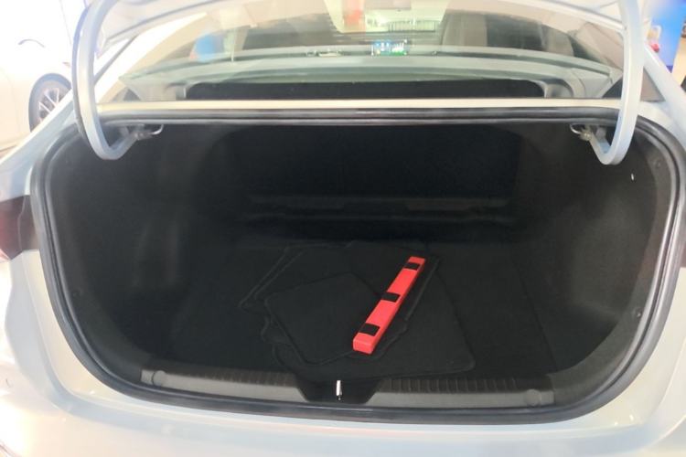 Used GAC Trumpchi EMPOW 2023 400T Automatic R PRO Trunk