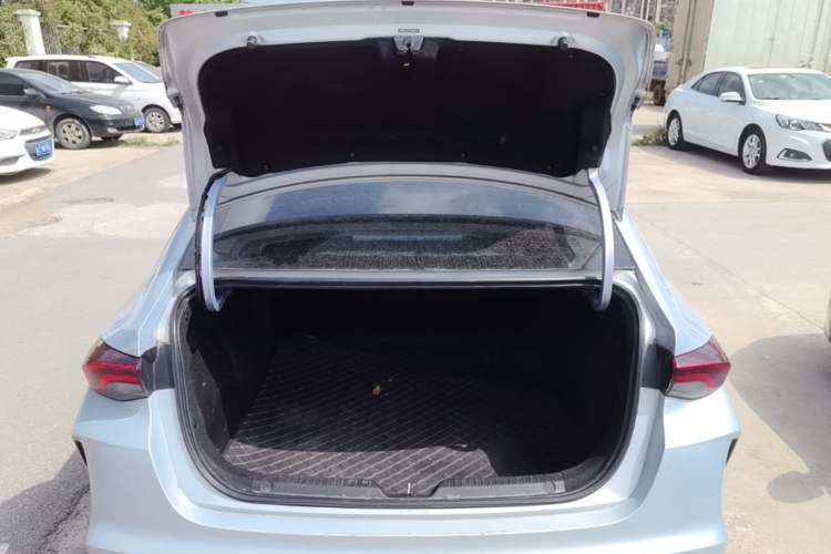 Used GAC Trumpchi EMPOW 2023 Shadow Leopard H High-Energy Hybrid Edition Trunk