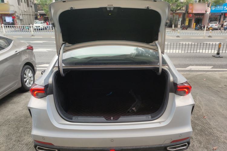 Used GAC Trumpchi EMPOW 2023 Shadow Leopard H High-Energy Hybrid Edition Trunk