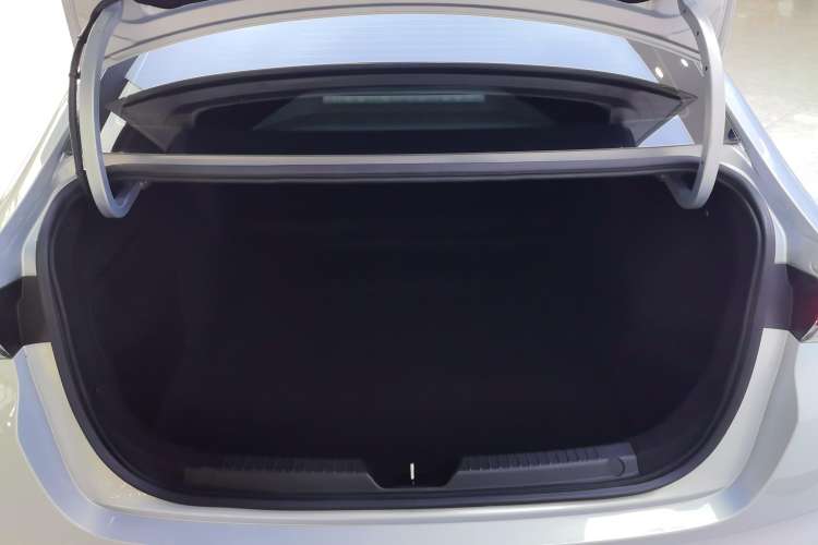 Used GAC Trumpchi EMPOW 2023 Shadow Leopard H High-Energy Hybrid Edition Trunk