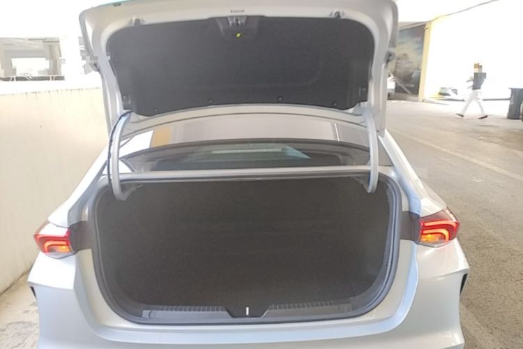 Used GAC Trumpchi EMPOW 2023 Shadow Leopard H High-Energy Hybrid Edition Trunk