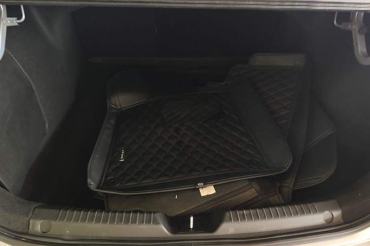 Used GAC Trumpchi EMPOW 2023 Shadow Leopard H Smart Hybrid Edition Trunk