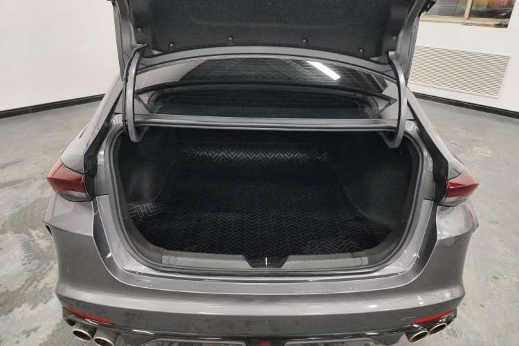 Used GAC Trumpchi EMPOW 2023 270T DCT J16 Version Trunk