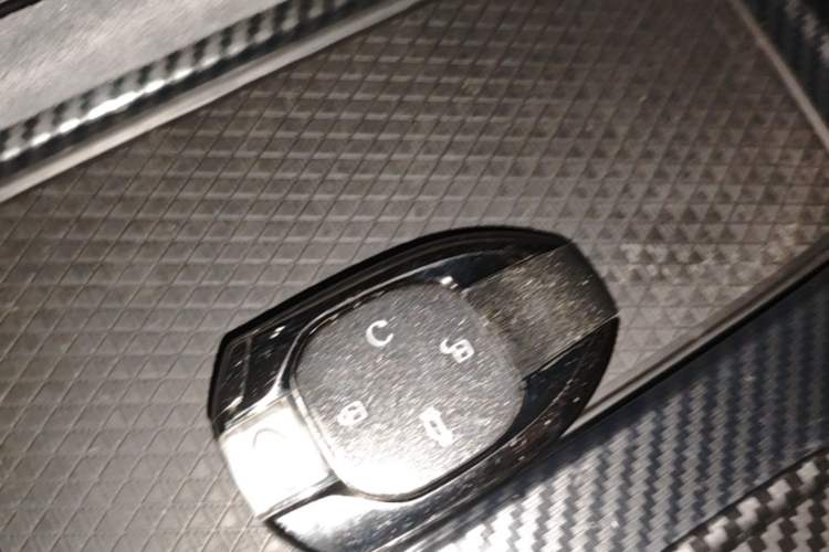 Used GAC Trumpchi EMPOW 2023 400T Automatic R PRO Vehicle Key