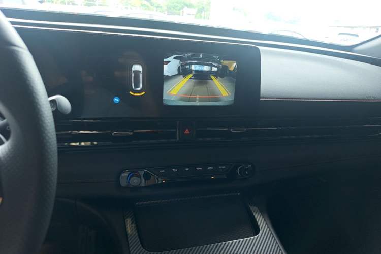 Used GAC Trumpchi EMPOW 2023 270T DCT J15 Version Audio And AC Panel