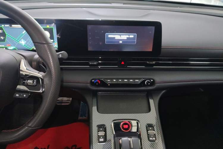 Used GAC Trumpchi EMPOW 2023 270T DCT J16 Version Audio And AC Panel