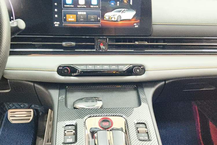 Used GAC Trumpchi EMPOW 2023 270T DCT J15 Version Audio And AC Panel