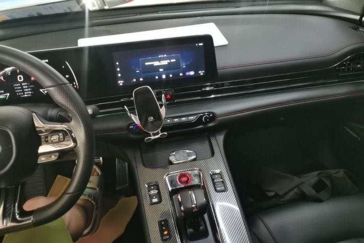 Used GAC Trumpchi EMPOW 2023 270T DCT J15 Version Center Console