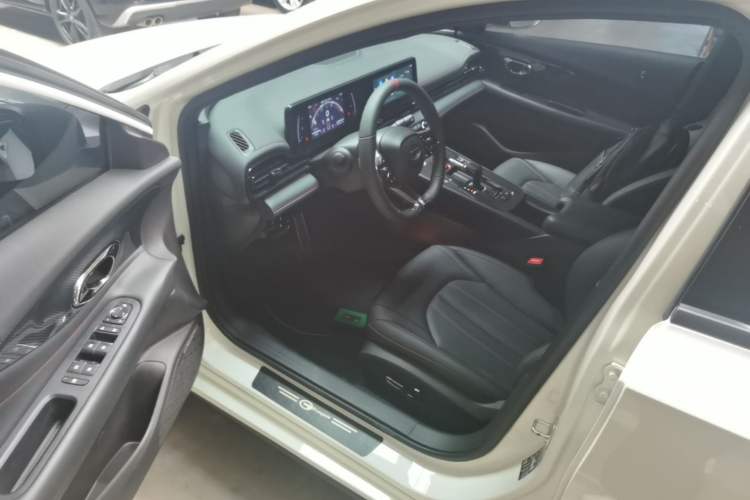 Used GAC Trumpchi EMPOW 2023 270T DCT J15 Version Driver Seat