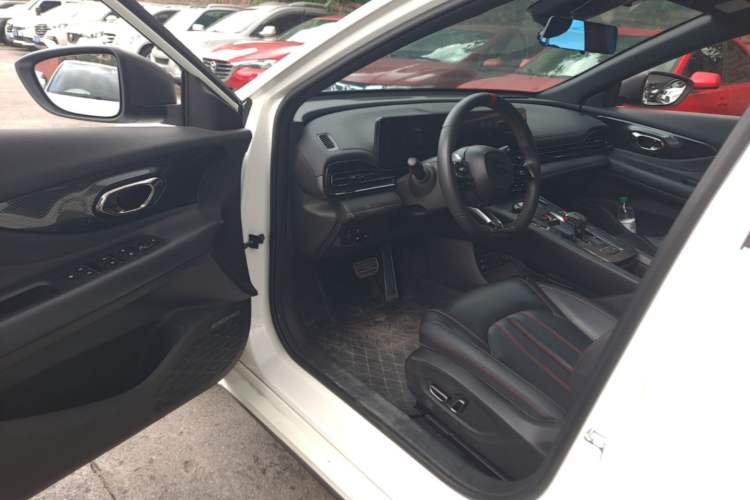 Used GAC Trumpchi EMPOW 2023 270T DCT J15 Version Driver Seat