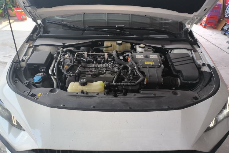 Used GAC Trumpchi EMPOW 2023 Shadow Leopard H Smart Hybrid Edition Engine Bay