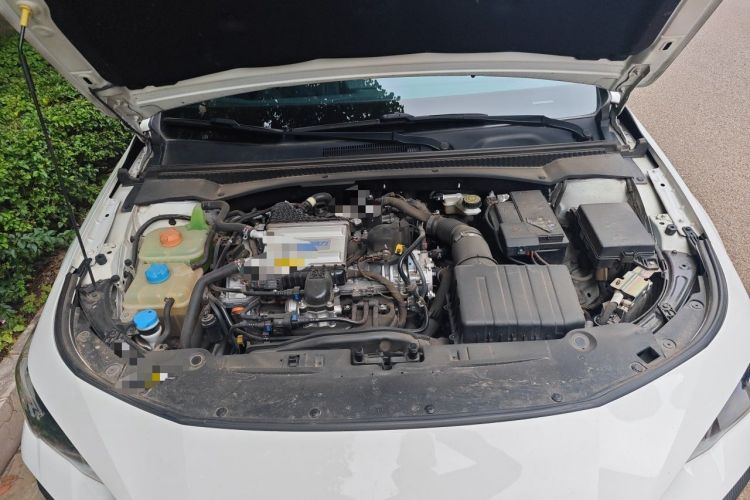 Used GAC Trumpchi EMPOW 2023 270T DCT J16 Version Engine Bay
