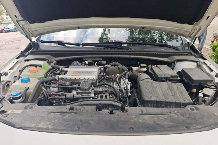 Used GAC Trumpchi EMPOW 2023 270T DCT J16 Version Engine Bay