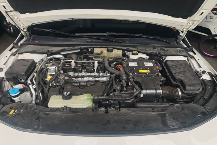 Used GAC Trumpchi EMPOW 2023 Shadow Leopard H High-Energy Hybrid Edition Engine Bay