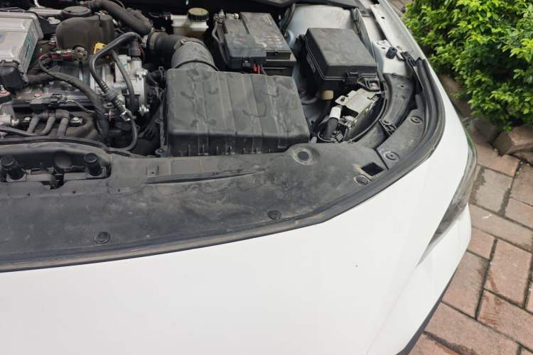 Used GAC Trumpchi EMPOW 2023 270T DCT J16 Version Engine Bay Left