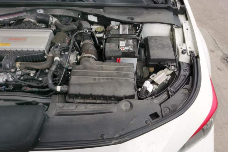 Used GAC Trumpchi EMPOW 2023 400T Automatic R PRO Engine Bay Left