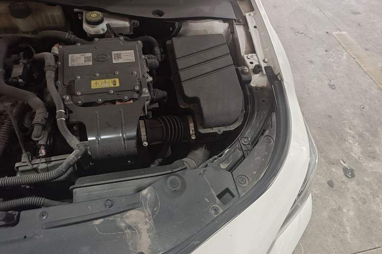 Used GAC Trumpchi EMPOW 2023 Shadow Leopard H High-Energy Hybrid Edition Engine Bay Left