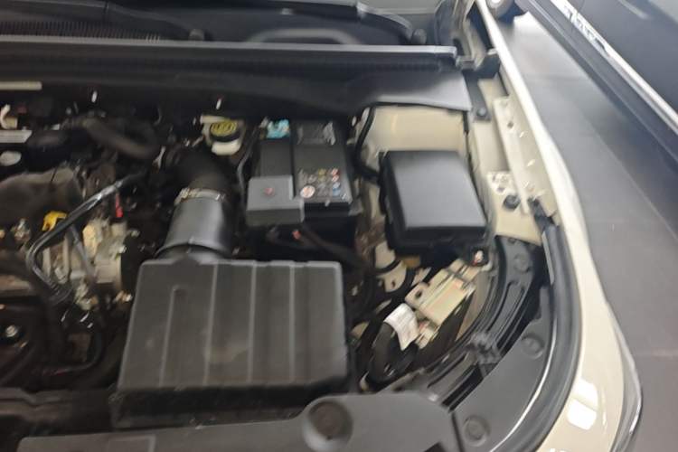 Used GAC Trumpchi EMPOW 2023 270T DCT J11 Version Engine Bay Left