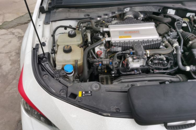 Used GAC Trumpchi EMPOW 2023 400T Automatic R PRO Engine Bay Right