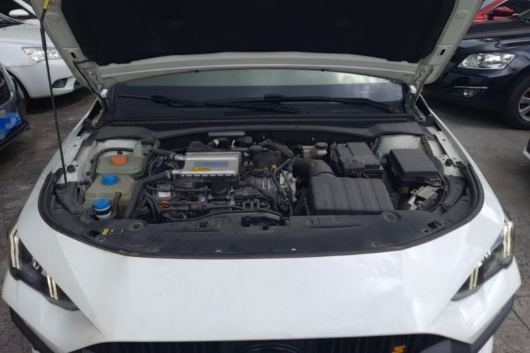 Used GAC Trumpchi EMPOW 2023 270T DCT J15 Version Engine Bay