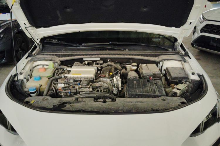 Used GAC Trumpchi EMPOW 2023 270T DCT J15 Version Engine Bay