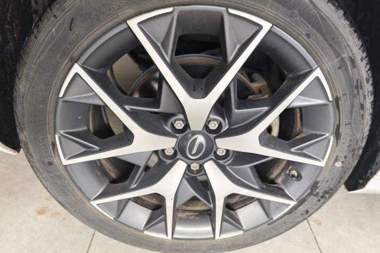 Used GAC Trumpchi EMPOW 2023 Shadow Leopard H Smart Hybrid Edition Exterior 1